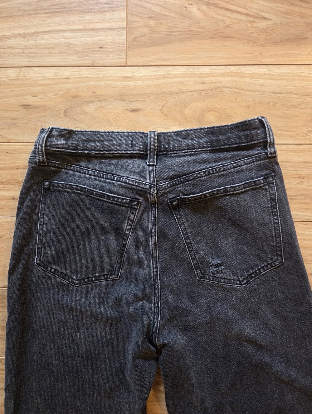 Abercrombie & Fitch The 90s Relaxed Jean High Rise Women Size 28/6XS Black - Picture 6 of 7